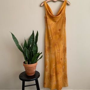 VTG 90’s Golden Yellow Floral Maxi Dress w Drape